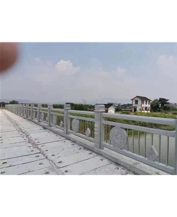 仿木欄桿和其他材質(zhì)欄桿比有何優(yōu)勢(shì)？水泥仿木欄桿如何安裝？