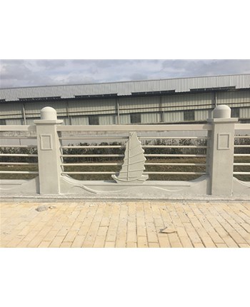 水泥仿木欄桿模板工程的建設過程